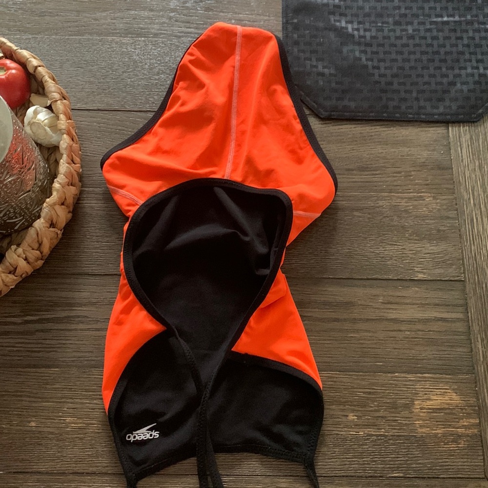 Nice reversible Speedo bathing suit one piece